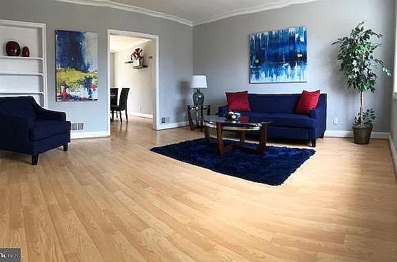 5th image of 122 Nunnery Ln
