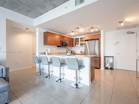 3rd image of 3250 NE 1st Ave APT 620