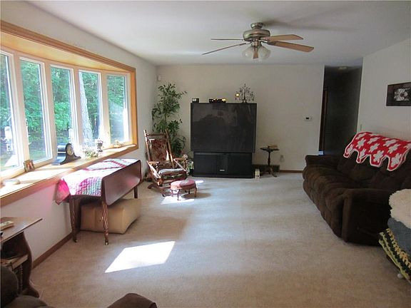 3rd image of 12240 Skyview Dr