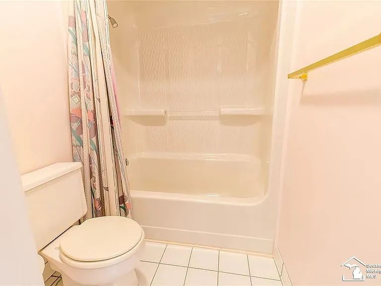 304 Meadowlands Ct #304 — Photo 19