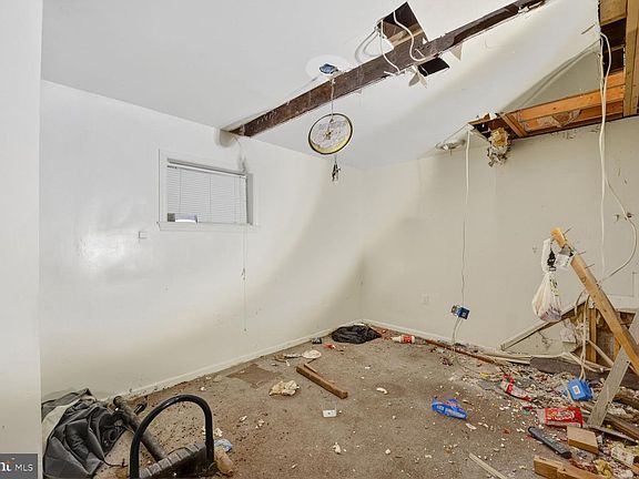 5th image of 3117 Buena Vista Ter SE