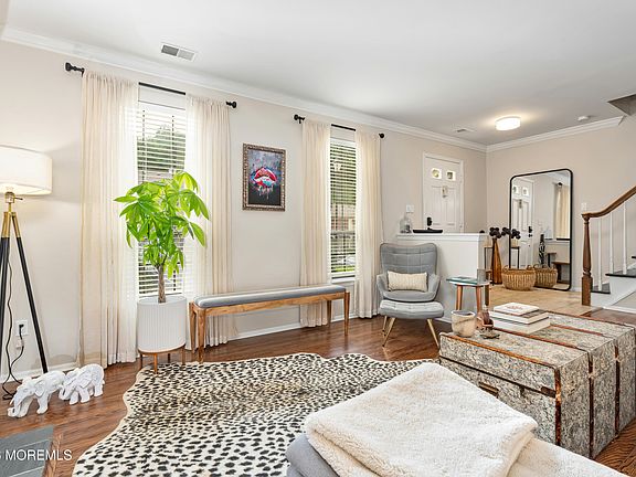 5th image of 208 Haverford Court