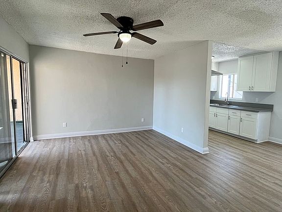 3rd image of 641 W 92nd St APT 8