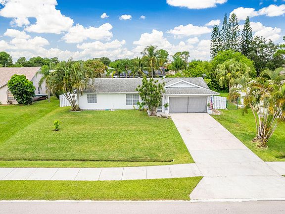 3rd image of 1688 SE Sandia Drive