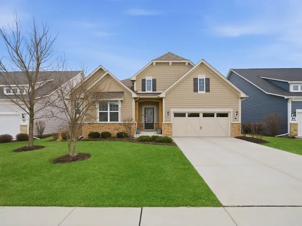 76 Somerset Cir, Wheaton, IL 60189