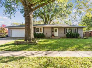 1426 Oaklawn Ave, Iowa City, IA 52245