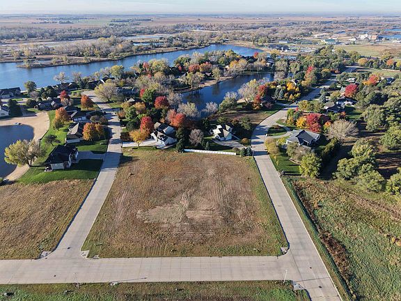 2nd image of Winnipeg Rd