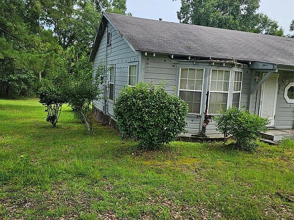 3rd image of 676 Burch St