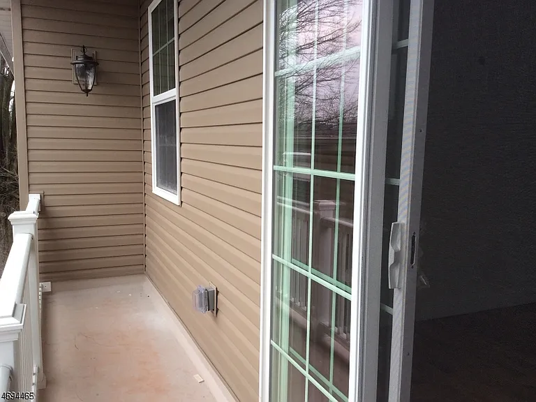104 Broughton Ave #1B — Photo 10