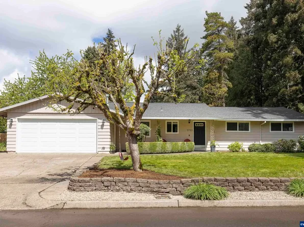 3763 SE Pine St, Hillsboro, OR 97123