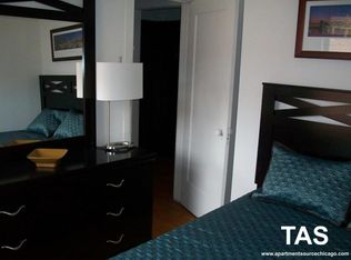 3024 N Halsted St APT 1C, Chicago, IL 60657