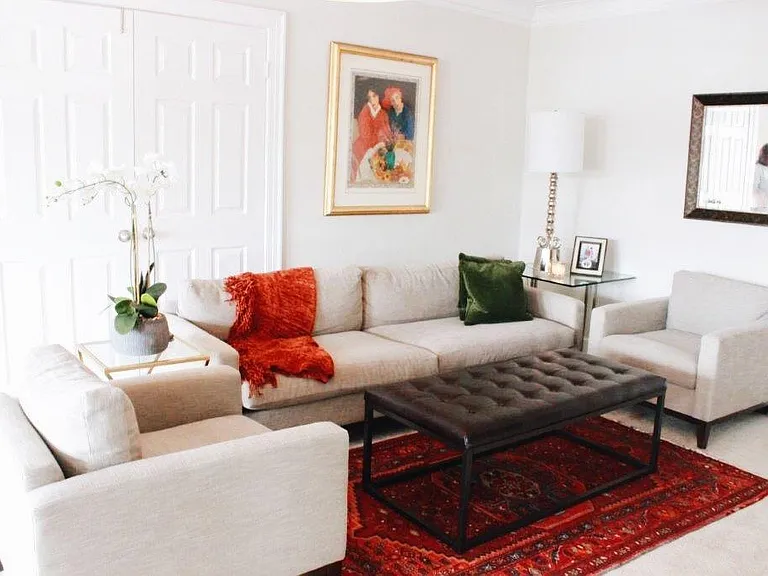 Carlyle Apartments — Photo 11