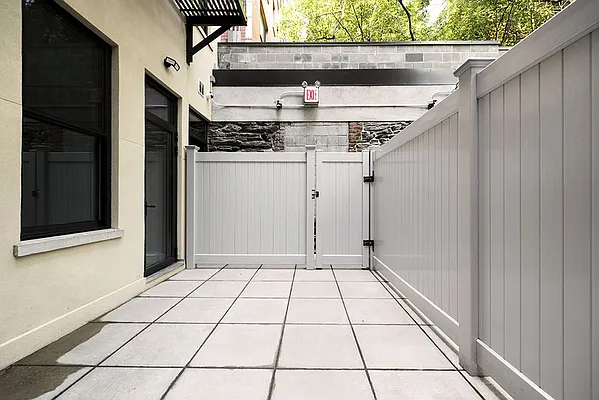 Rented by Bold New York | media 44