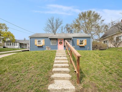 1047 Hollywood St NE, Grand Rapids, MI, 49505