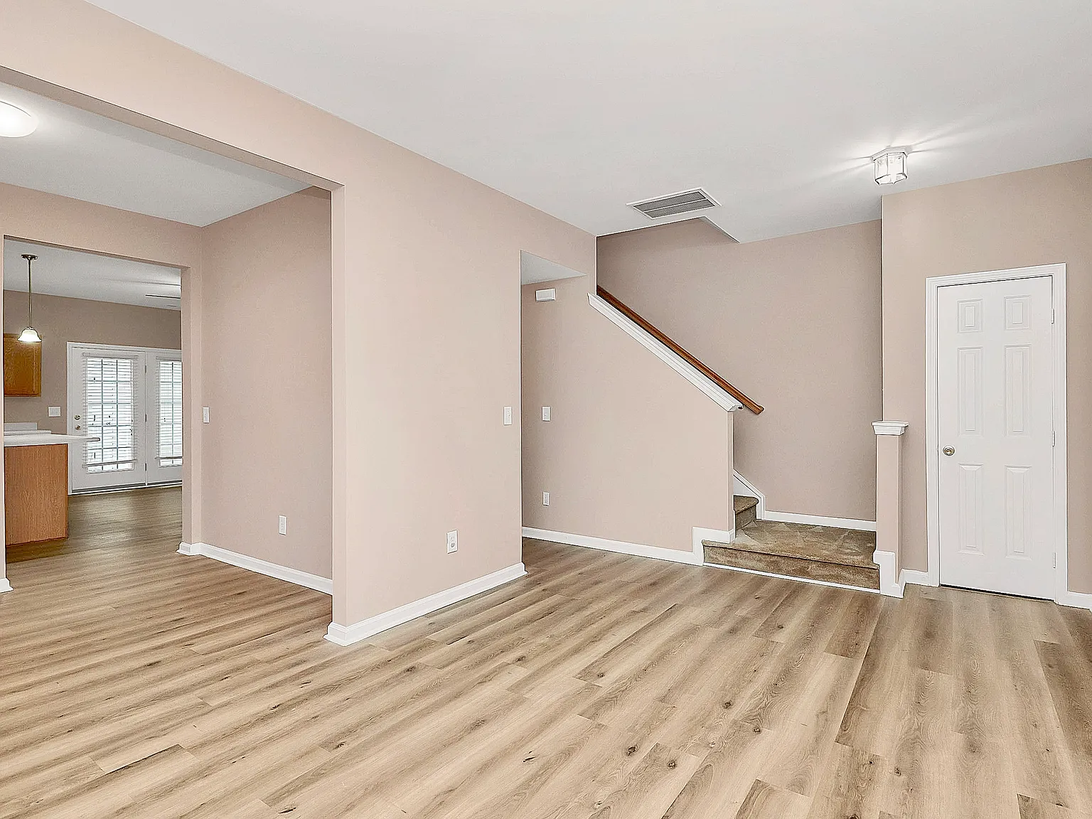 2 bed, 2.5 bath, 1440 sqft, $1,725 — Photo 4