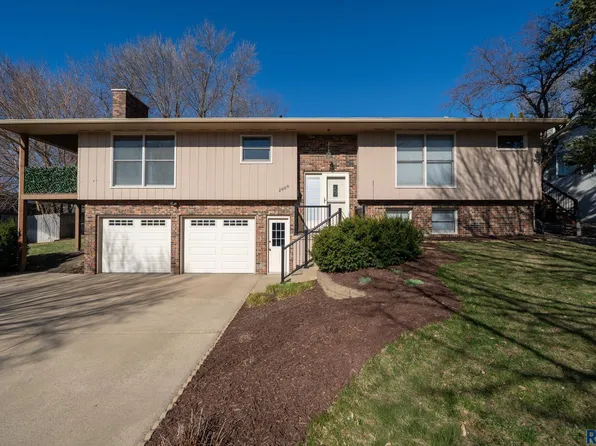 2609 S Sherman Ave, Sioux Falls, SD 57105