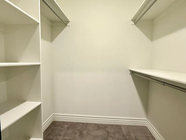 walk in closet