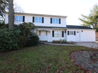 394 Mooney Pond Rd, Farmingville, NY 11738