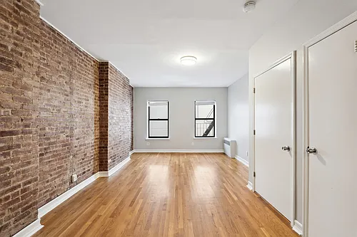 322 E 61st St #4C Photo 1