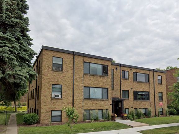 2nd image of 622 Snelling Ave S #632-7