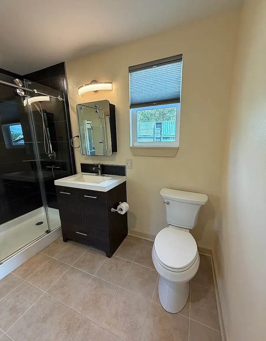215 Wilson St — Photo 4