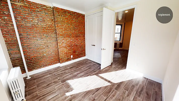 Rented by Triplemint | media 17