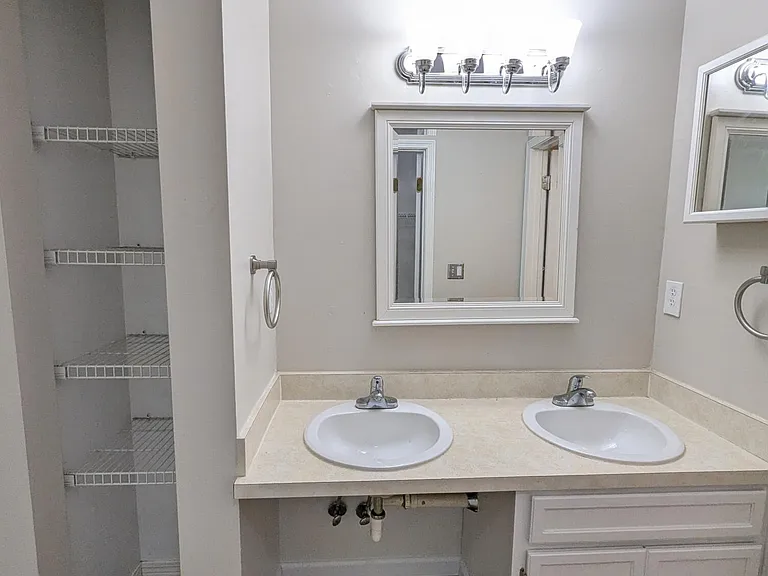 1625 Campbell Dr N — Photo 17