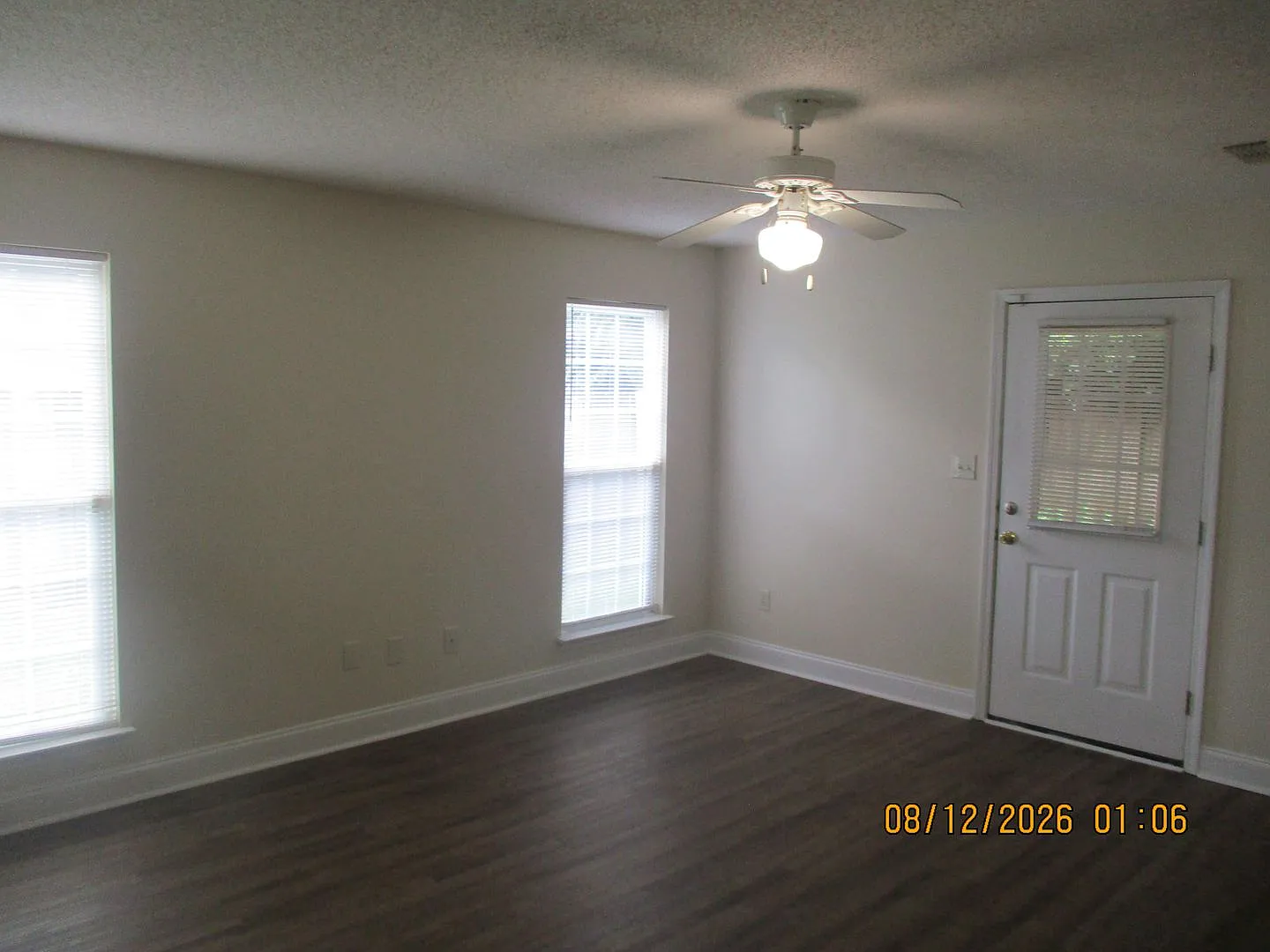 Laurelwood Court, 113 — Photo 4