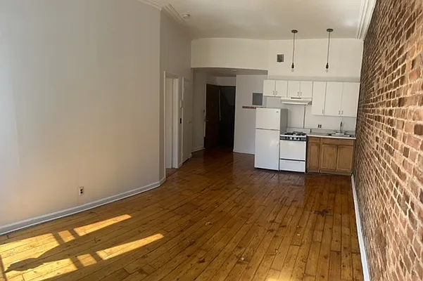 Rented by Guardian Property Management of Brooklyn LLC | media 4