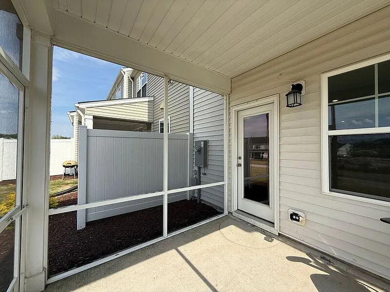 5003 Tura St — Photo 25