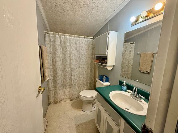 5th image of 21 Riverview Trl