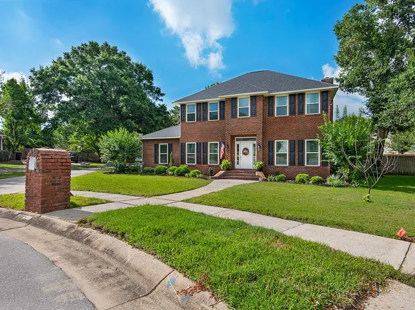 2871 Belle Christiane Cir, Pensacola, FL 32503