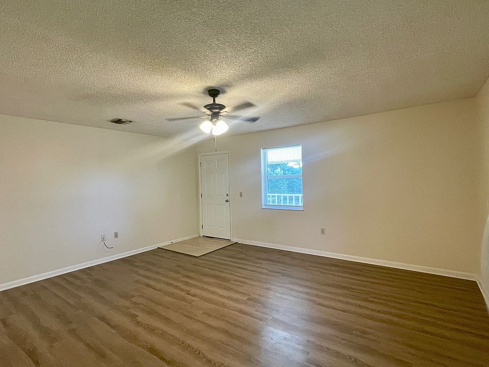 1st image of 544 SW 35th St APT 7