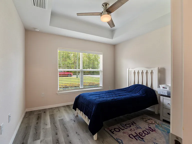 UNFURNISHED GUEST BEDROOM
