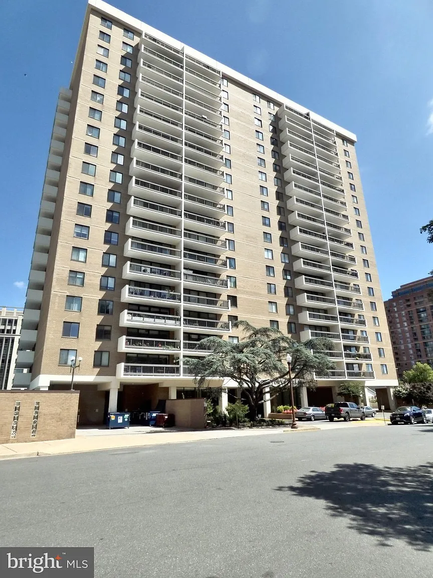 3800 Fairfax Dr APT 508 photo 1