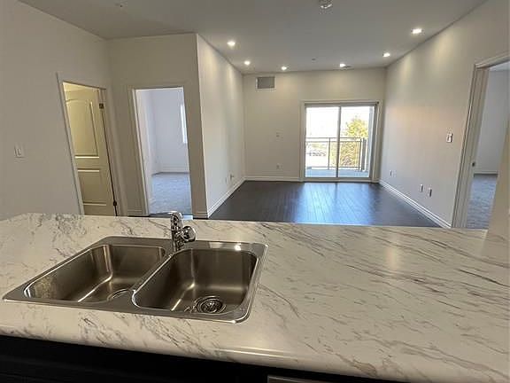 4th image of 1888 Westview Park Blvd #318
