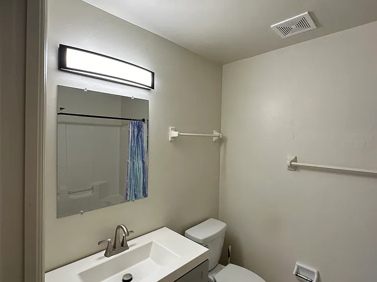 5027 Benton St — Photo 9