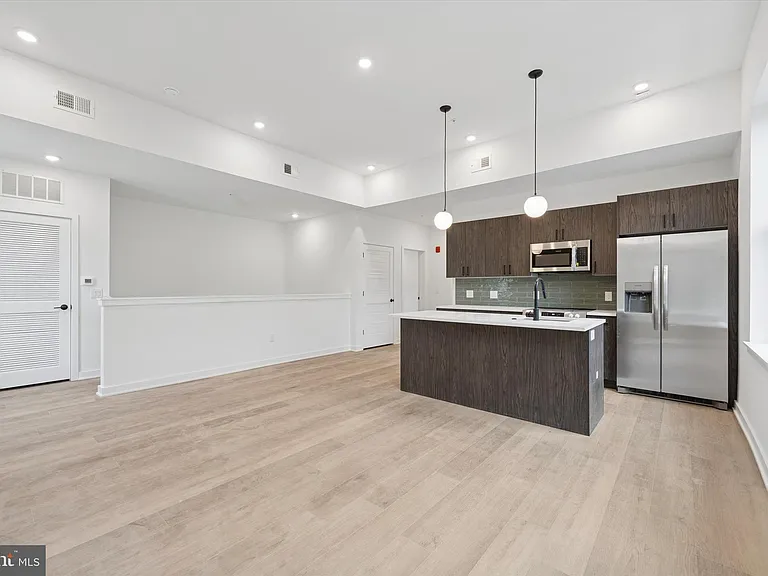 1500 Frankford Ave #101 — Photo 3