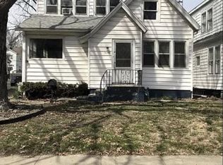 1043 W Washington St, Springfield, IL 62702