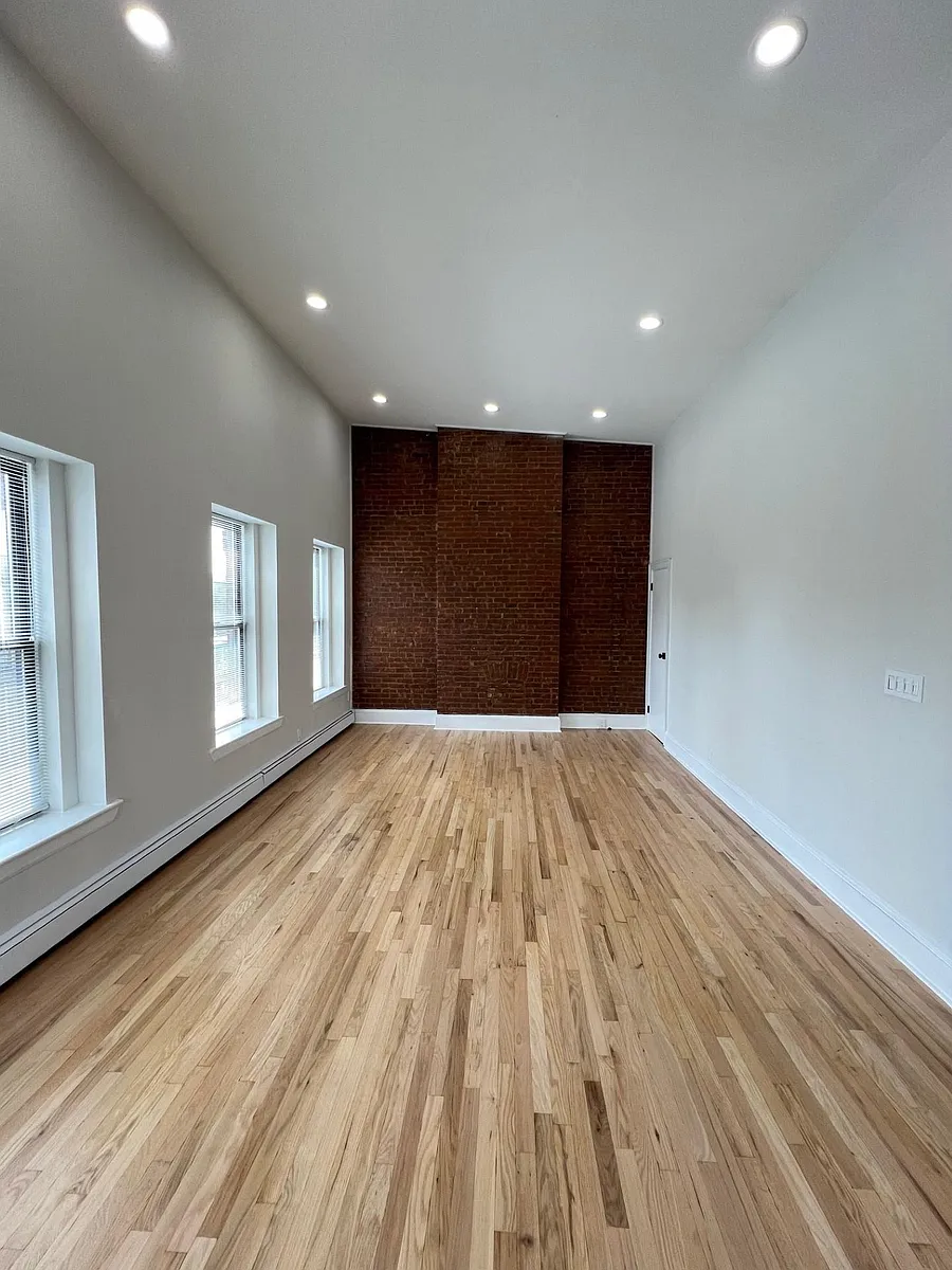 Building Photo - 48 Bright St #4