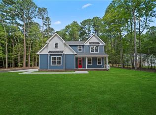 9440 Stallings Creek Dr, Smithfield, VA 23430