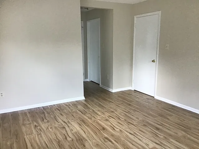 304 Trinity Ct #1 — Photo 12