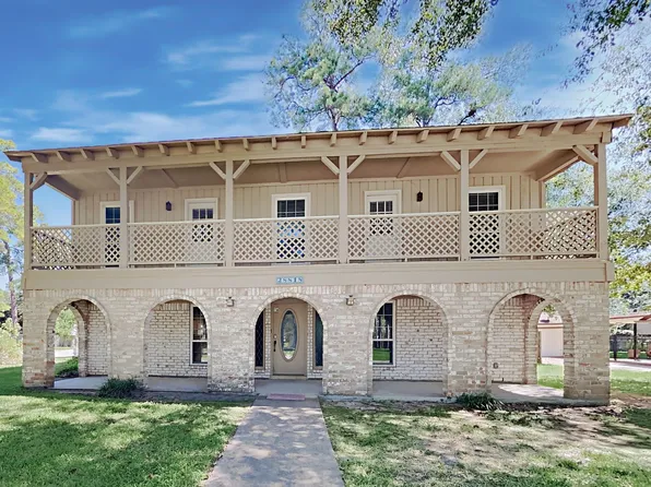 28818 Holly Hill Dr, Shenandoah, TX 77381