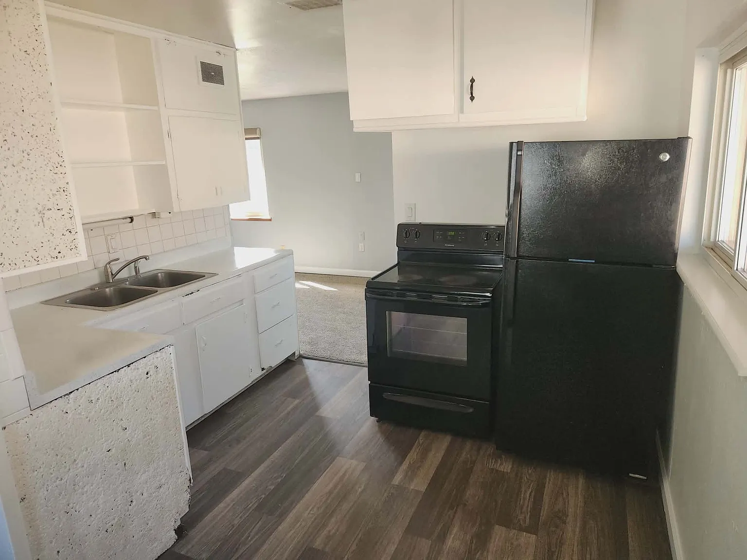 3 bed, 1176 sqft, $2,700 — Photo 4