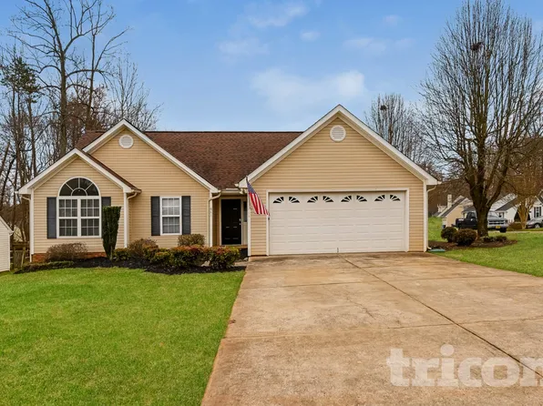661 Rebecca Jane Dr, Mooresville, NC 28115