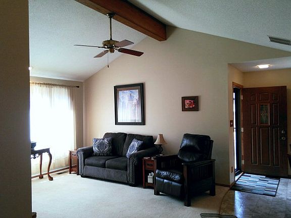 3rd image of 3111 Woodland Trce