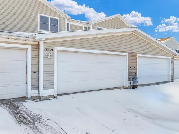 2739 Rainbow Ave, Bloomington, IL 61704