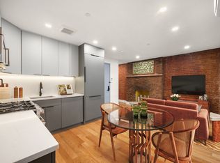 61 W 70th St #1A, New York, NY 10023