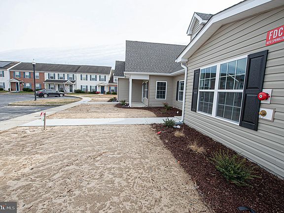 5th image of 240 Morgans Ct