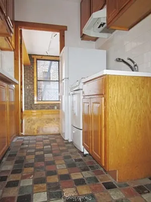 Rented by City Connections Realty | media 5